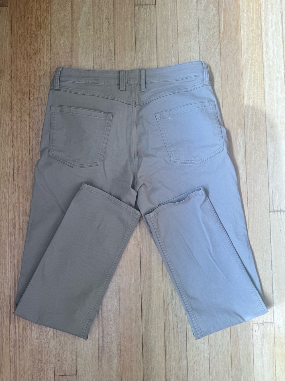 Gap Men's Straight Fit Chino Pants in Khaki NWOT - Picture 4 of 4